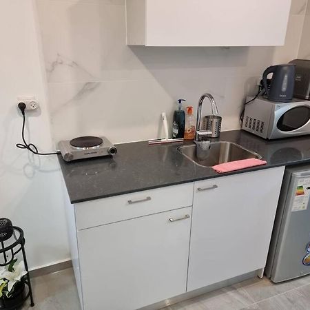 エイラートדירת זוּגַג מפנקת עם מרפסת משגעת ונוף למפרץ.アパートメント エクステリア 写真